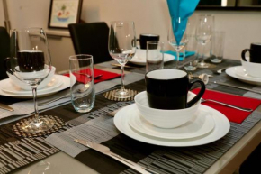 Aqua Dreams - Serviced Luxury Modern Belfast City Centre 2 Bed Apartment